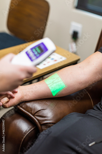 Canvas Print Medical Vein Finder Used on Arm