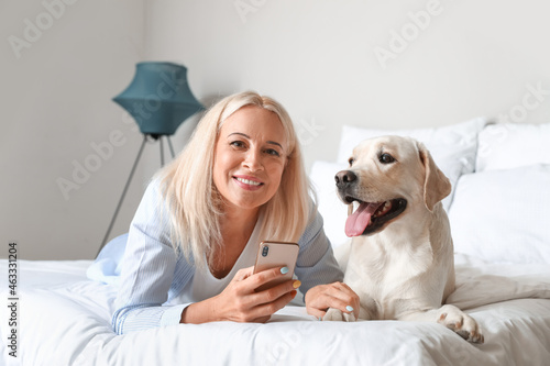 Mature woman with cute Labr...