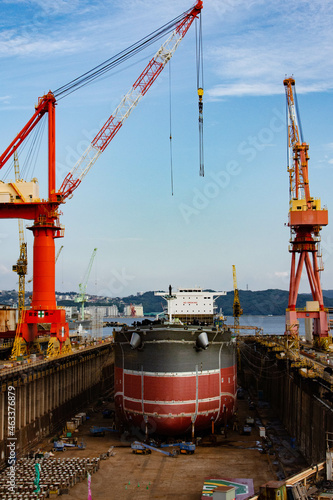 造船産業とジブクレーン