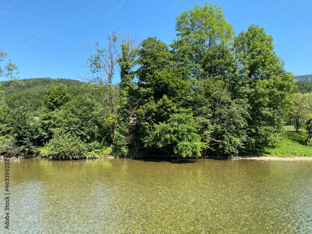 Kupa River and the territory of the neighboring Republic of Slovenia in Brod na Kupi - Gorski kotar, Croatia (Goranska rijeka Kupa i teritorij susjedne Republika Slovenije u Brodu na Kupi - Hrvatska) - obrazy, fototapety, plakaty 