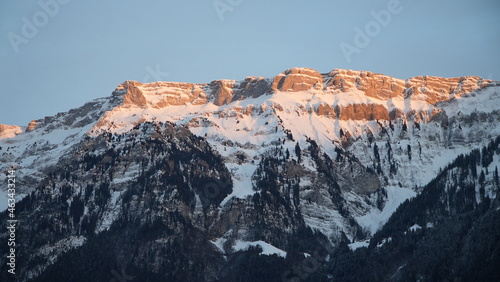 Bergkette und Gipfel in der Schweiz