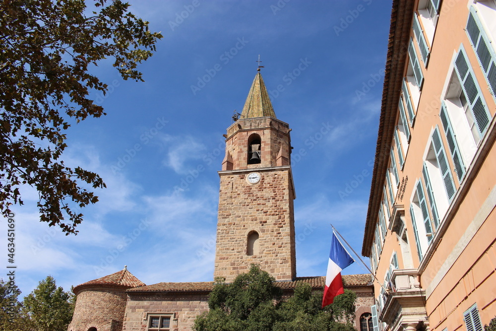 Cathédrale et mairie de Fréjus