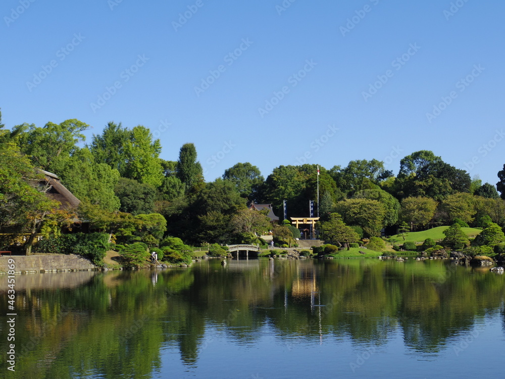Fototapeta premium 水前寺成趣園湧水池(熊本県熊本市)