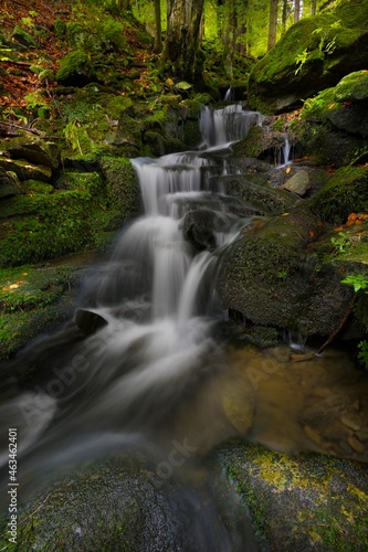 Fototapeta Naklejka Na Ścianę i Meble -  Satina waterfall