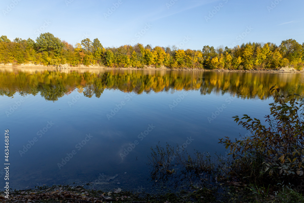 Autumn by the lake
