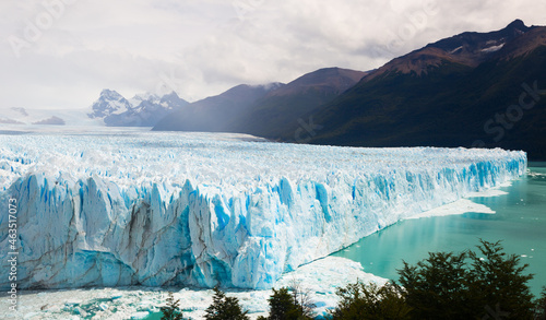 View of glacier Perito Moreno (Glaciar Perito Moreno) located in national park Los Glyacious. Patagonia, Argentina
