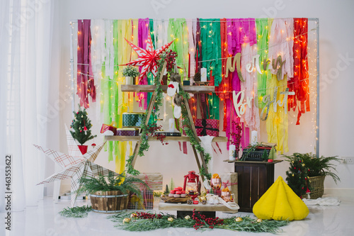 Bright and Colorful Christmas Decorations  © Natsuki