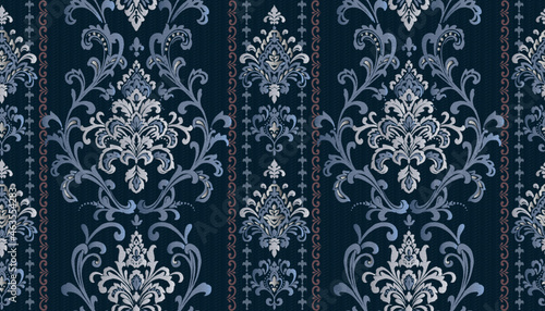 暗い色のオーナメント柄　ダマスク織のシームレスデザイン　ビンテージ素材