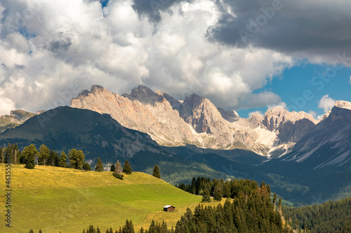 Hütten auf der Seiser Alm, Alpe di Siusi, Südtirol