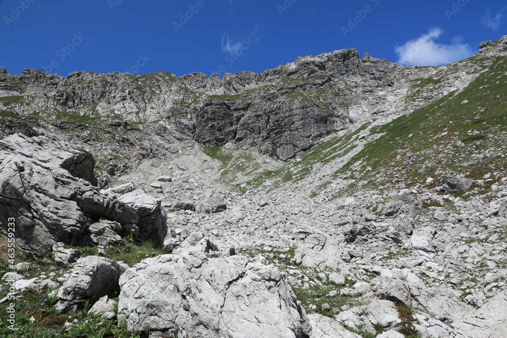 Aufwärts Aufwärts