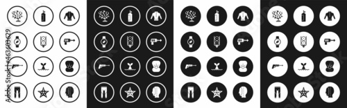 Set Wetsuit, Gauge scale, Compass, Coral, Fishing harpoon, Aqualung, Shell with pearl and icon. Vector