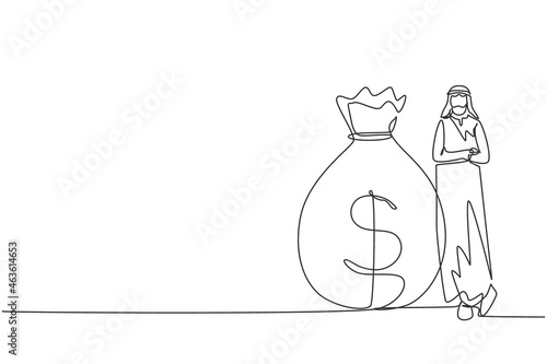 Single one line drawing Arabian businessman in traditional clothes standing near big heavy bag with dollar sign. Successful male leaning on money sack. Continuous line draw design vector illustration