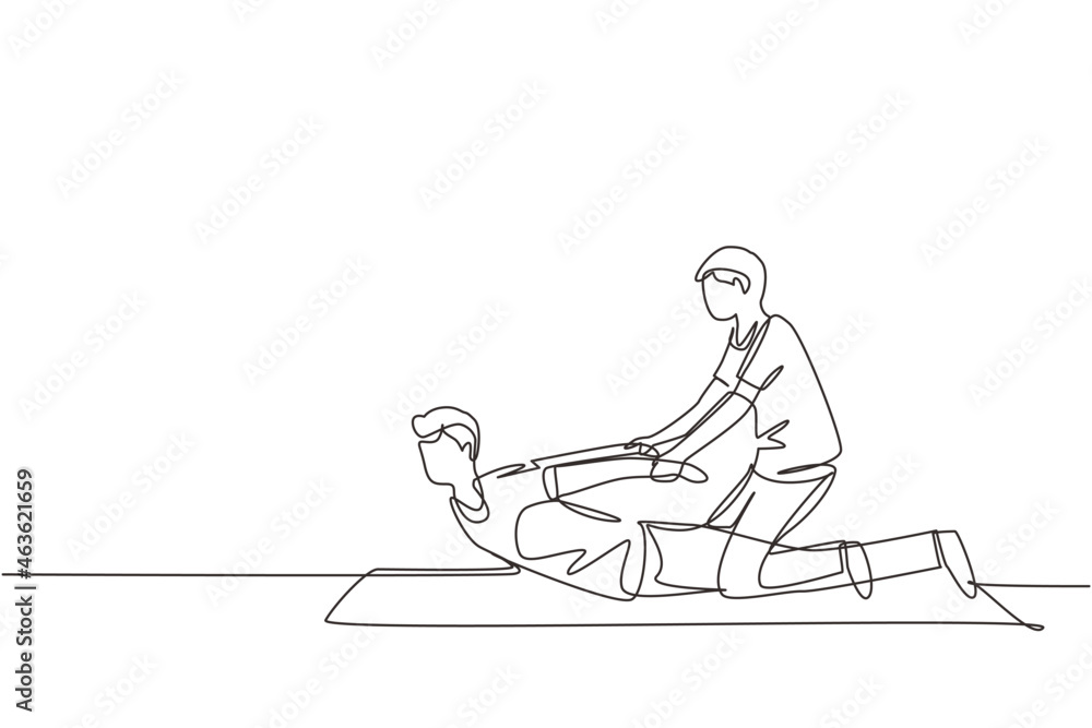 Single continuous line drawing professional therapist practicing massage therapy. Man patient enjoying wellness spa body treatment. Rehabilitation, physiotherapy treatment. One line draw design vector Single continuous line drawing professional therapist practicing massage therapy. Man patient enjoying wellness spa body treatment. Rehabilitation, physiotherapy treatment. One line draw design vector