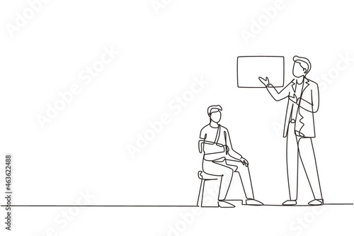 Continuous one line drawing medical doctor showing x-ray picture with limb fracture to male patient with broken arm. Healthcare, man with injured bandaged hand. Single line draw design vector graphic