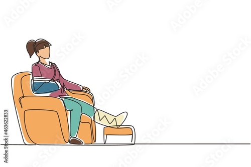 Single one line drawing injured patient woman with bounded leg, head and arm. Sit in armchair at hospital traumatology chamber after accident. Continuous line draw design graphic vector illustration