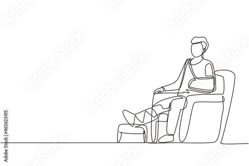 Single continuous line drawing injured patient man with bounded leg, head, arm. Sit in armchair at hospital traumatology department chamber after accident. One line draw design vector illustration