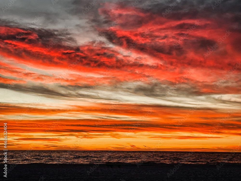 Fototapeta premium Sunset on St. Pete Beach