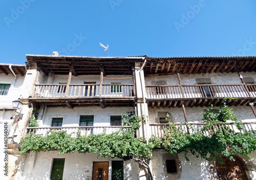 Casas de los Ferrones, San Leonardo de Yagüe. Son dos viviendas, construidas a mediados del siglo XVIII y principios del XIX, respectivamente, cuya arquitectura es la mejor muestra de estilo vascuence photo