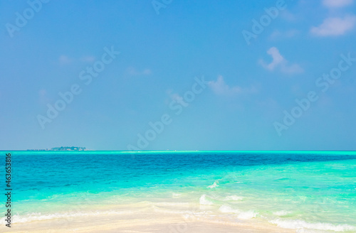Color gradient at sandbank islands Madivaru Finolhu Rasdhoo Atoll Maldives. © arkadijschell