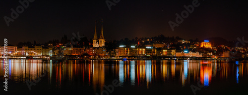 Luzern Nachtpanorama Hafenpromenade