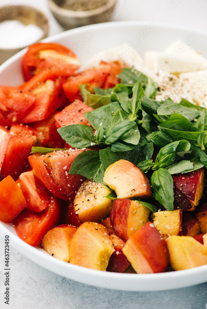 Fresh peach Caprese salad Fresh peach Caprese salad