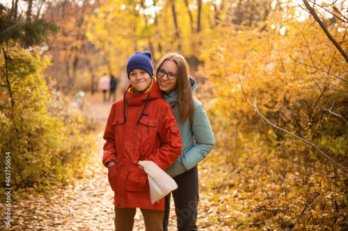 Autumn portrait of happy be...