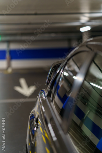 Seitenwand mit Heckfügel
