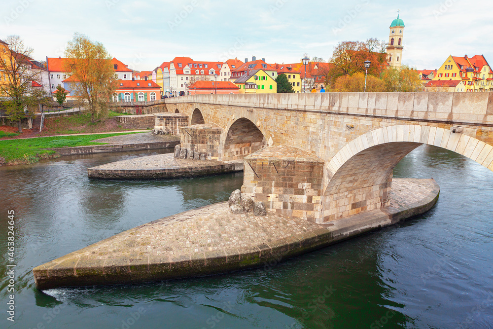 Obraz premium Stone Bridge Regensburg Germany