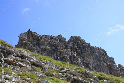 Blick auf den Hindelanger Klettersteig bei Oberstdorf, mit Stau auf dem Steig