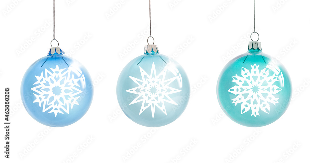 Schöne Weihnachtskugeln aus Glas mit Schneeflocken Schöne Weihnachtskugeln aus Glas mit Schneeflocken