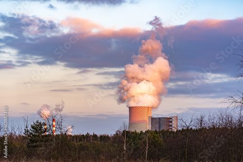 Obraz na płótnie chimney heat and power plant w salonie