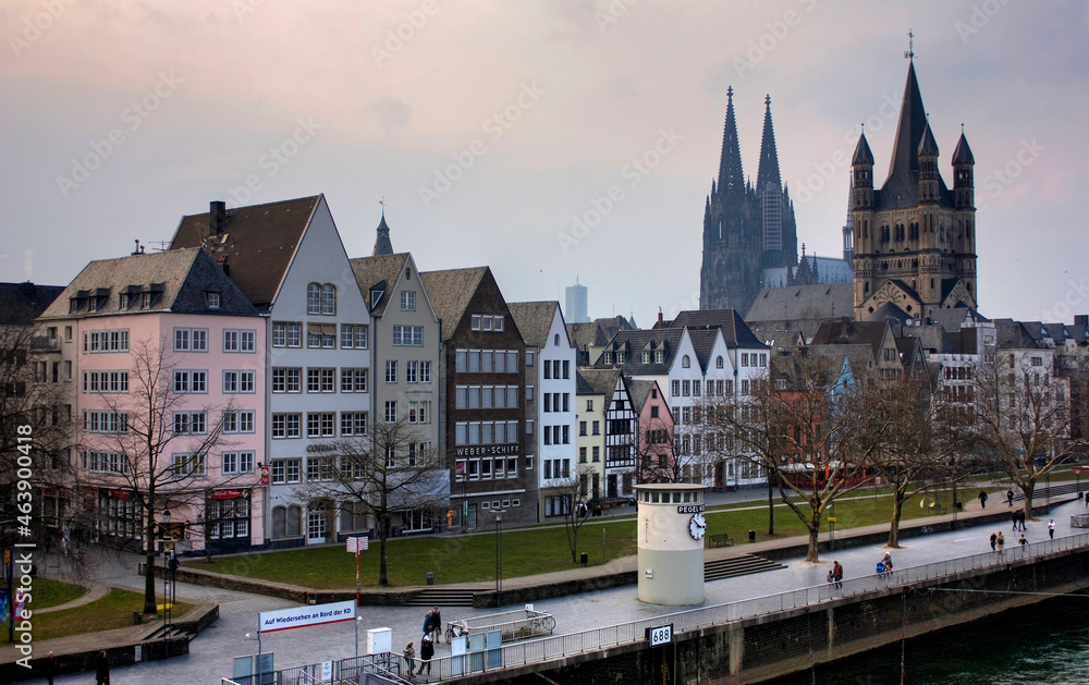 Obraz premium Köln, Germany at Sunset