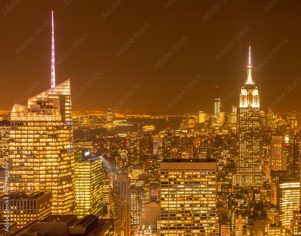 Obraz premium View of New York Manhattan during sunset hours