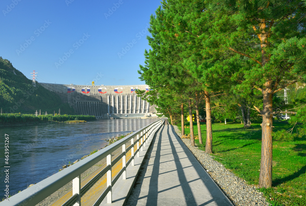 The embankment of the Sayano-Shushenskaya HPP The embankment of the Sayano-Shushenskaya HPP