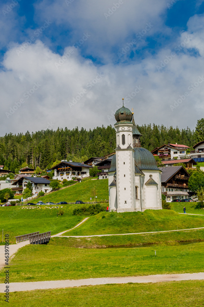 Spaziergang rund um den Wildsee bei Seefeld in Tirol - Österreich Spaziergang rund um den Wildsee bei Seefeld in Tirol - Österreich