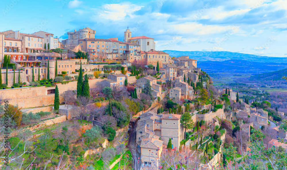 Fototapeta premium Beautiful medieval town Gordes - Provence, France