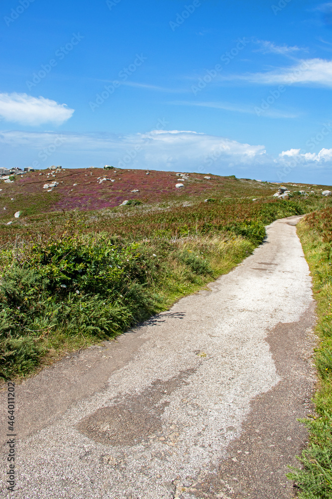 Douarnenez. Beuzec-cap-Sizun. Chemin de randonnées en front de mer à la Pointe du Millier, Finistère, Bretagne Douarnenez. Beuzec-cap-Sizun. Chemin de randonnées en front de mer à la Pointe du Millier, Finistère, Bretagne