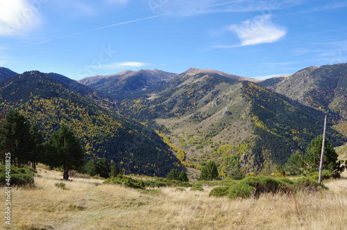 paysage de montagne des Pyrénées vers Mantet