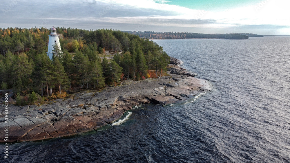 Obraz premium Beautiful view from the shore of lake Onega.