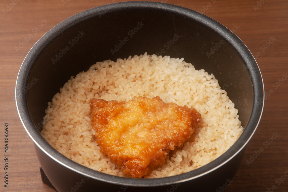 フライドチキンの炊き込みご飯 フライドチキンの炊き込みご飯