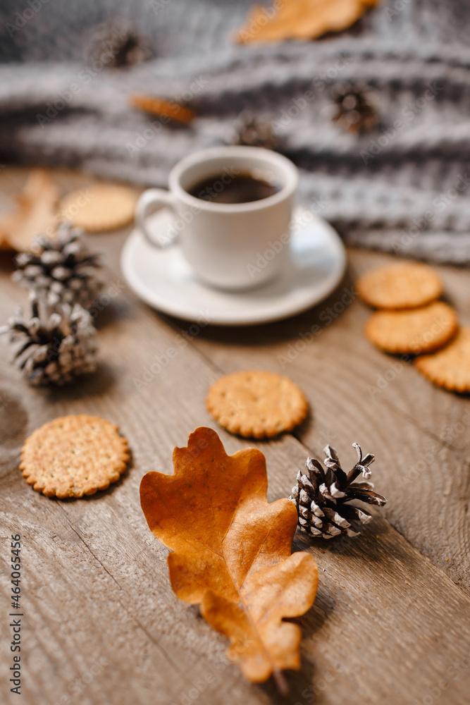 Fototapeta premium food, coffee and cookies, autumn and leaves