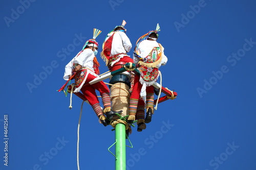 Dance of the Flyers - Voladores de Papantla photo