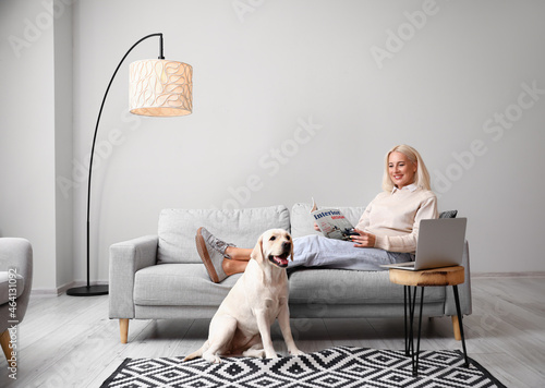 Mature woman with cute Labr...