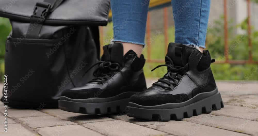 Creative demonstrating women's black boots of the autumn season Creative demonstrating women's black boots of the autumn season