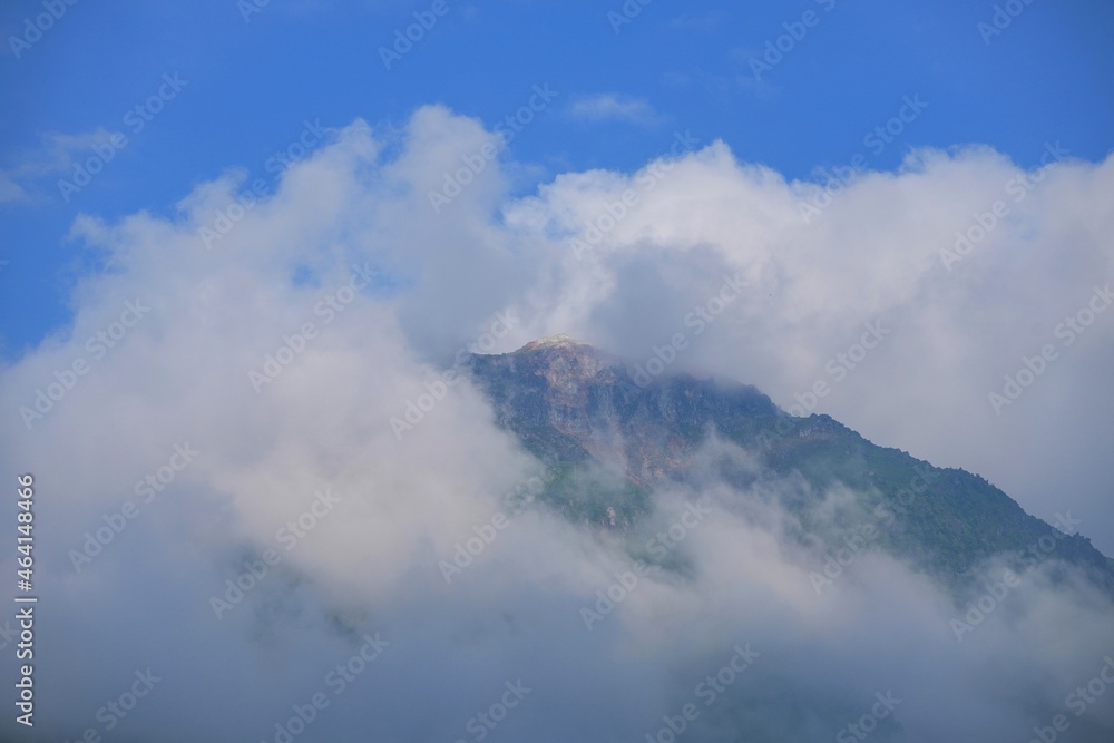 雲の切れ間から見えた焼岳の情景＠上高地、長野