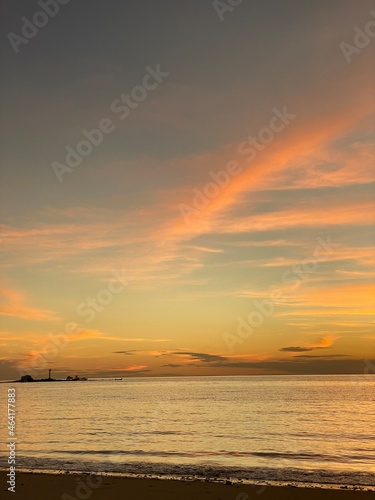 sunset on the beach © Syahmi