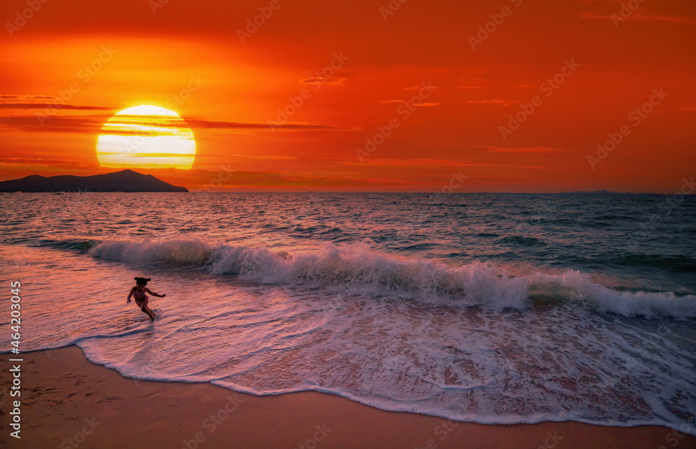 Obraz premium sunset on the beach