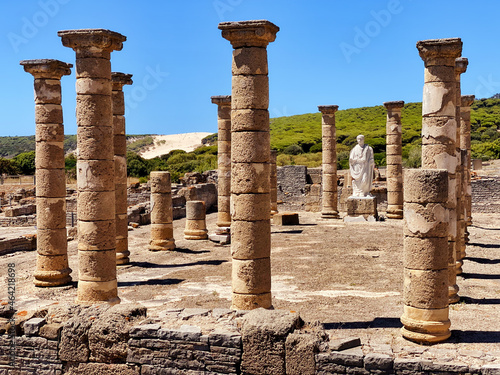 Estatua de Trajano y columnas, playa de bolonia, Baelo Claudia, Tarifa, Cádiz, Andalucía, España photo