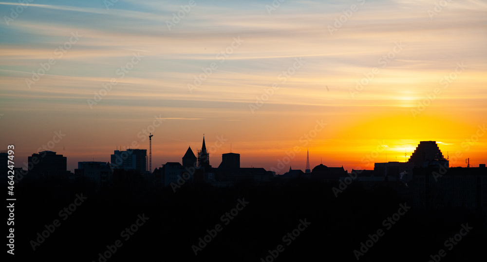 Poznań, zachód słońca - obrazy, fototapety, plakaty 