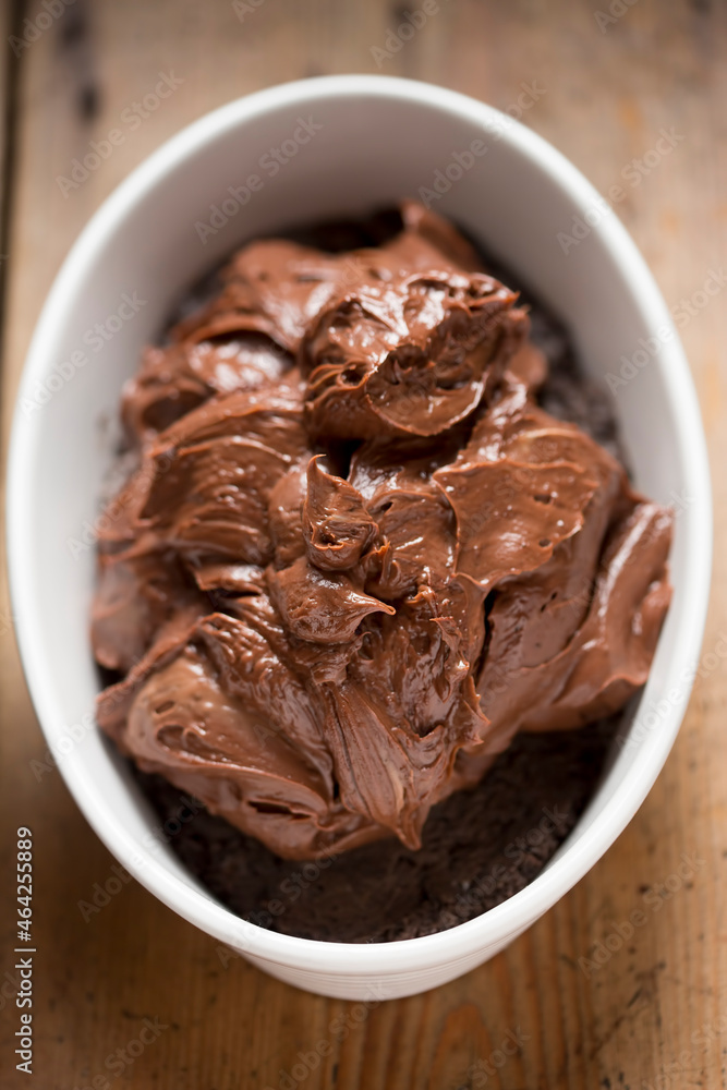 Chocolate no bake cheesecake with chocolate cookies
Chocolate no bake cheesecake with chocolate cookies